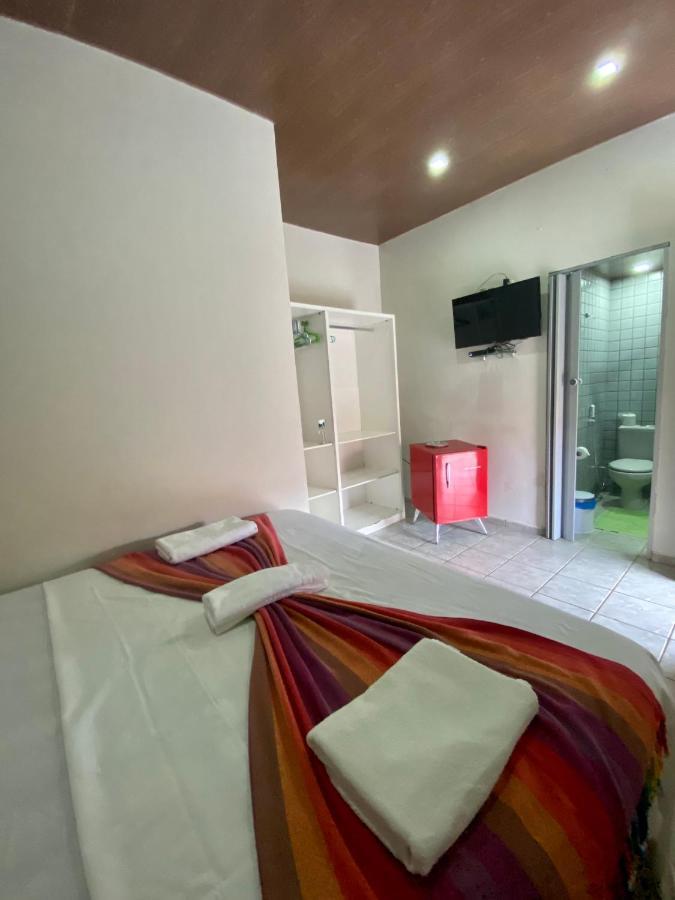 Noronha Good Vibes Hostel 费尔南多 - 迪诺罗尼亚 外观 照片